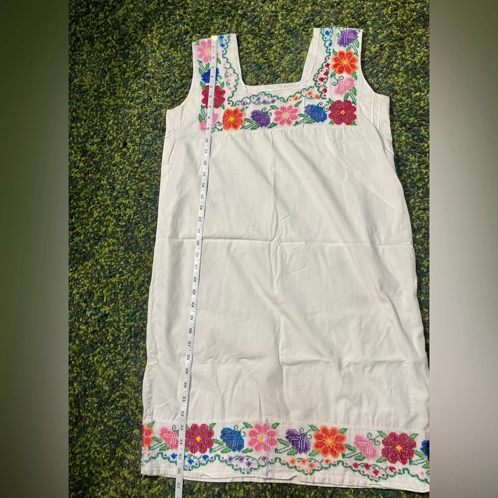 Vintage Handmade Embroidered Sack Dress Floral - Women’s Size Medium - Picture 6 of 9